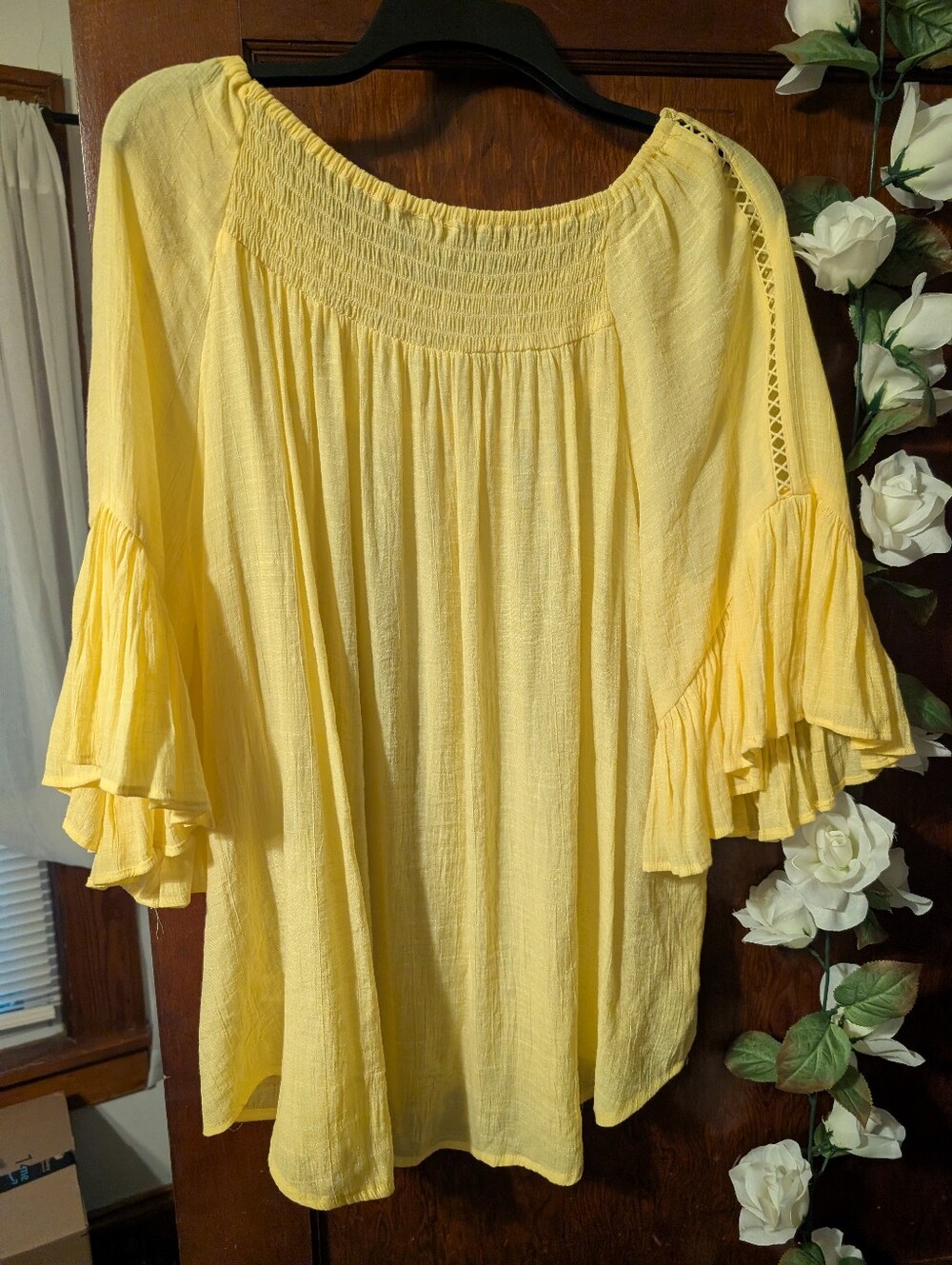 Cato Flutter Sleeve Women's Top in Yellow XL - Picture 3 of 4